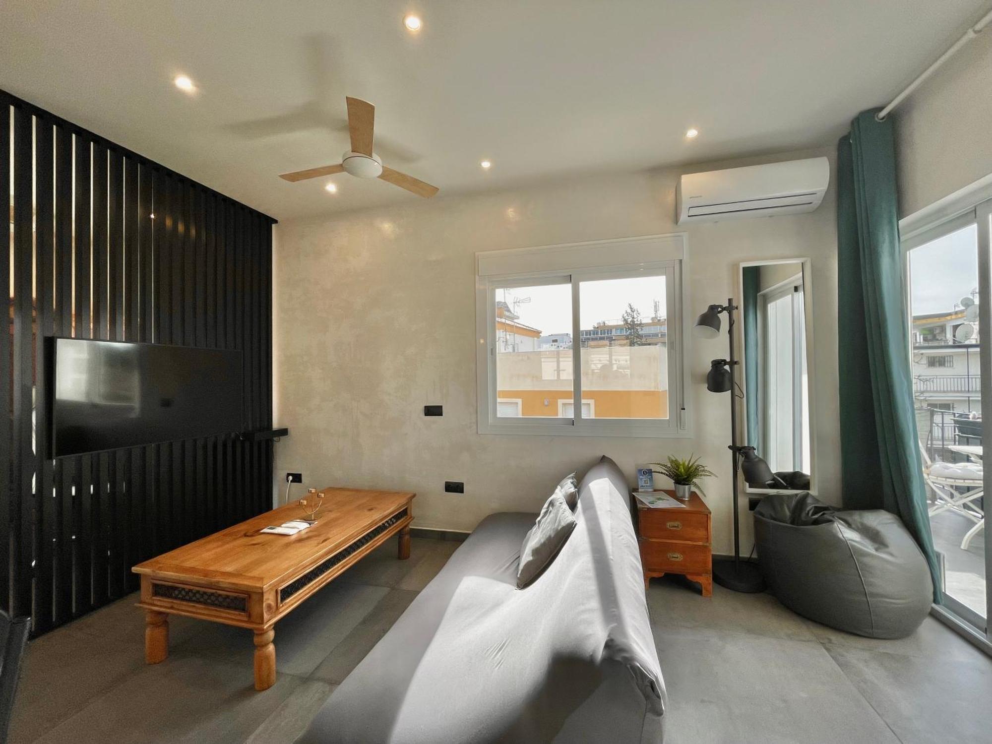 Lafrenchtouch - Moderno Y Centrico En Torremolinos Apartment Luaran gambar